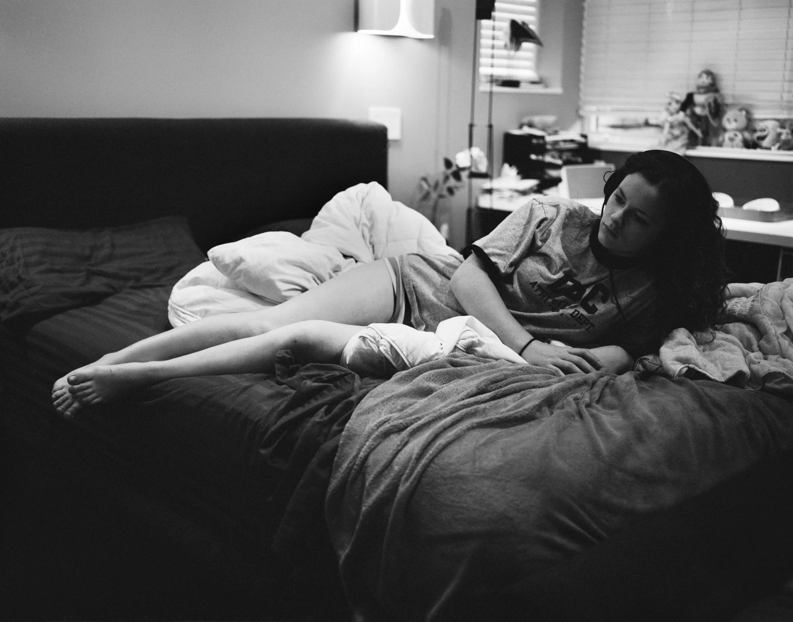 GwenOnBed2_RheaPappas.jpg